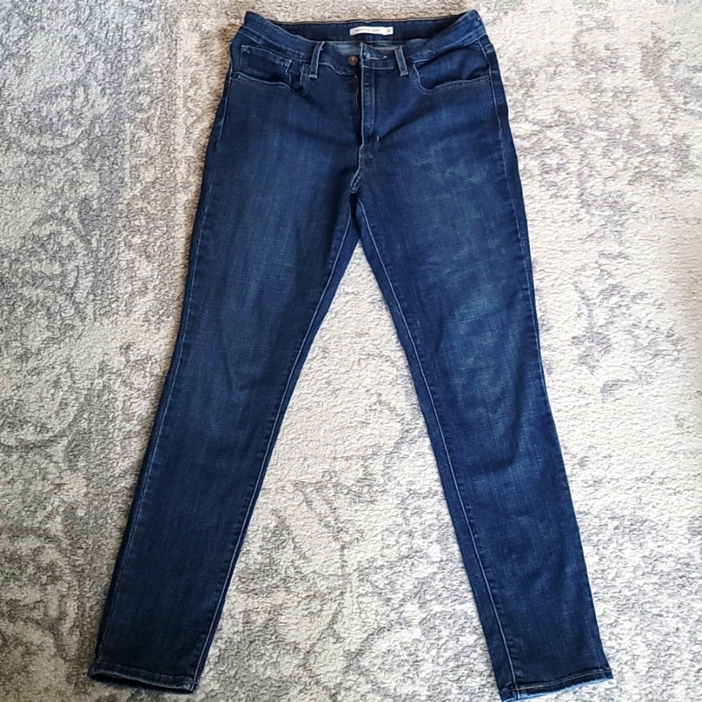 Levi's 721 High Rise Skinny Jean